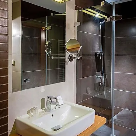 Sareza Hotel