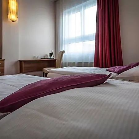 Sareza Hotel 3*
